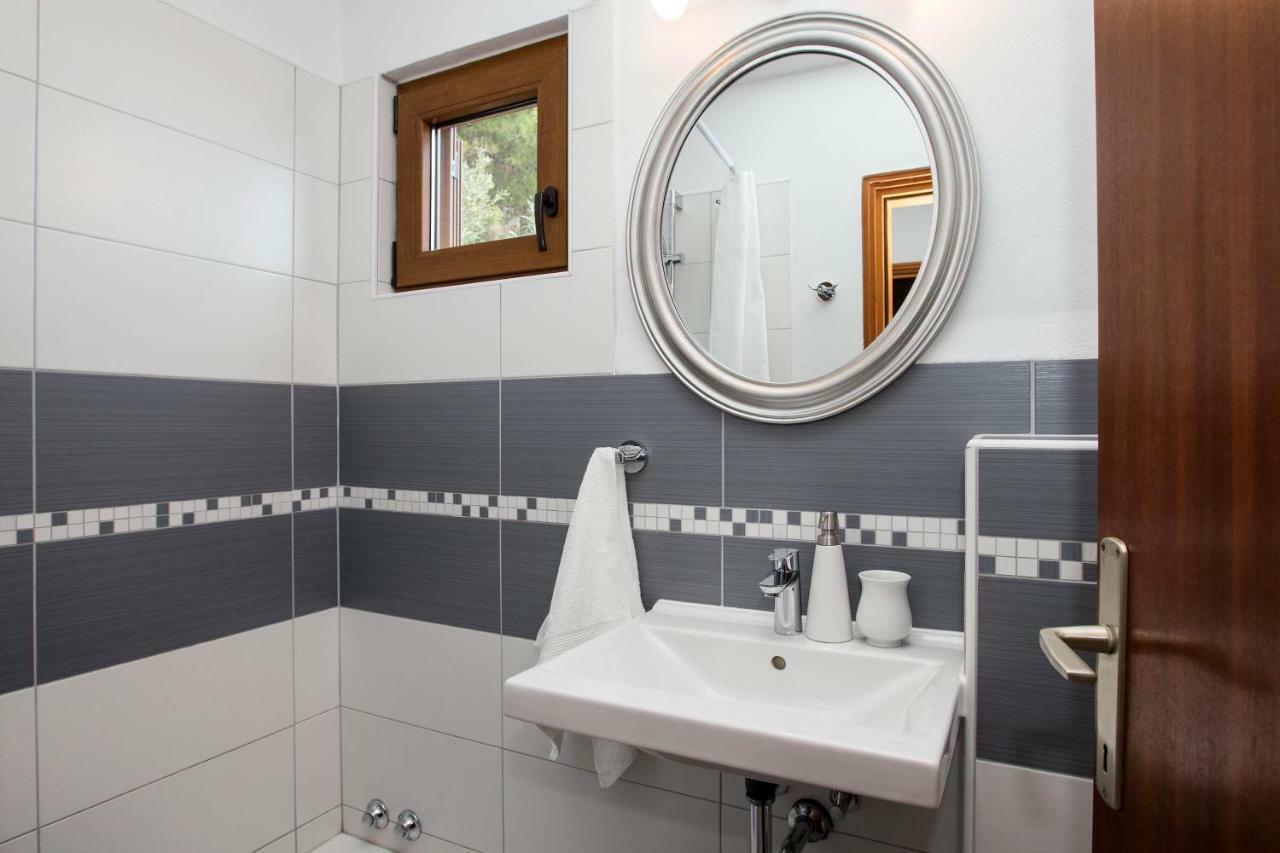 Villa Pod Borom Sveta Nedelja  Bagian luar foto